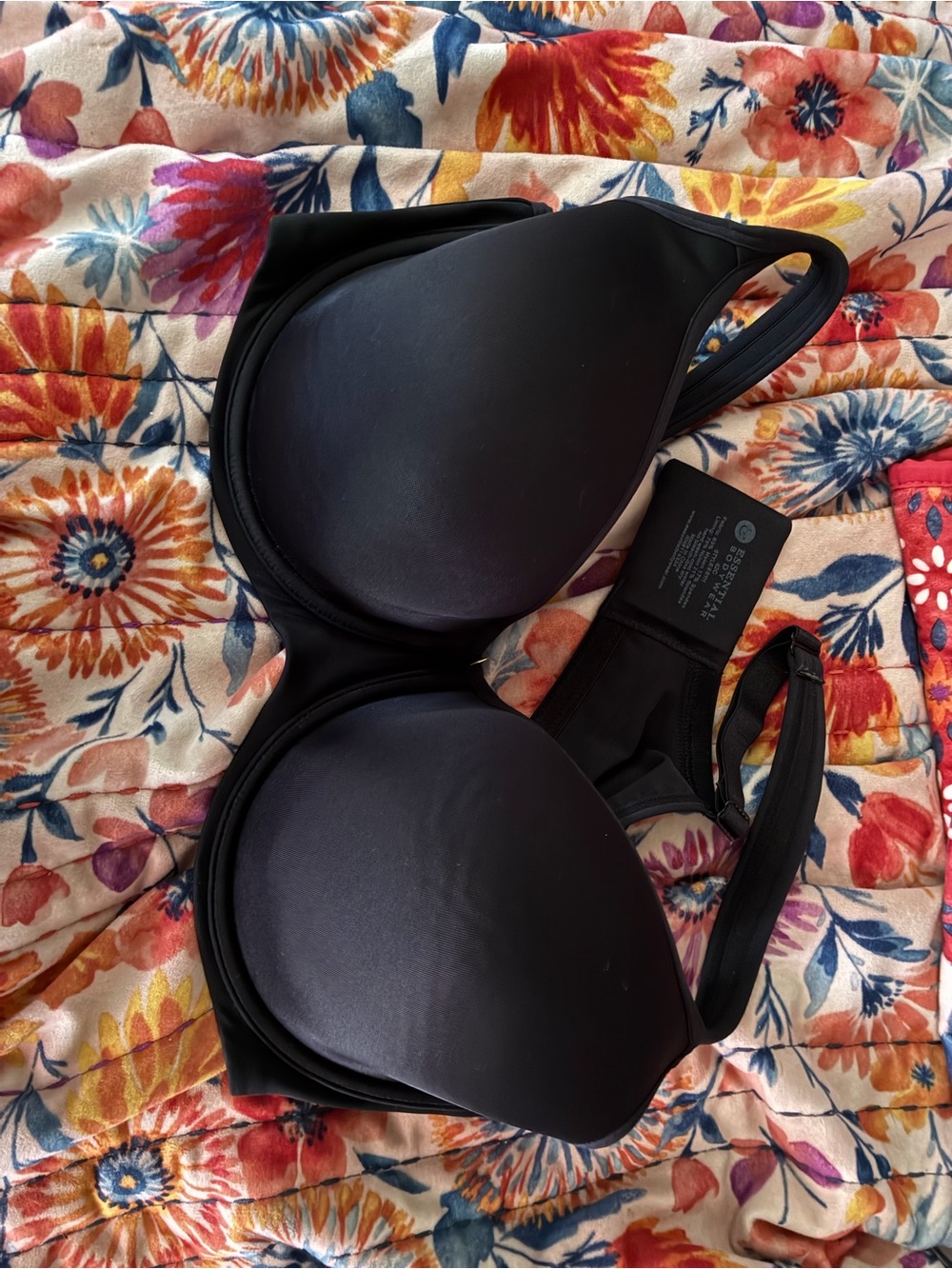 Everyday Black T-Shirt Bra with Contoured Cups